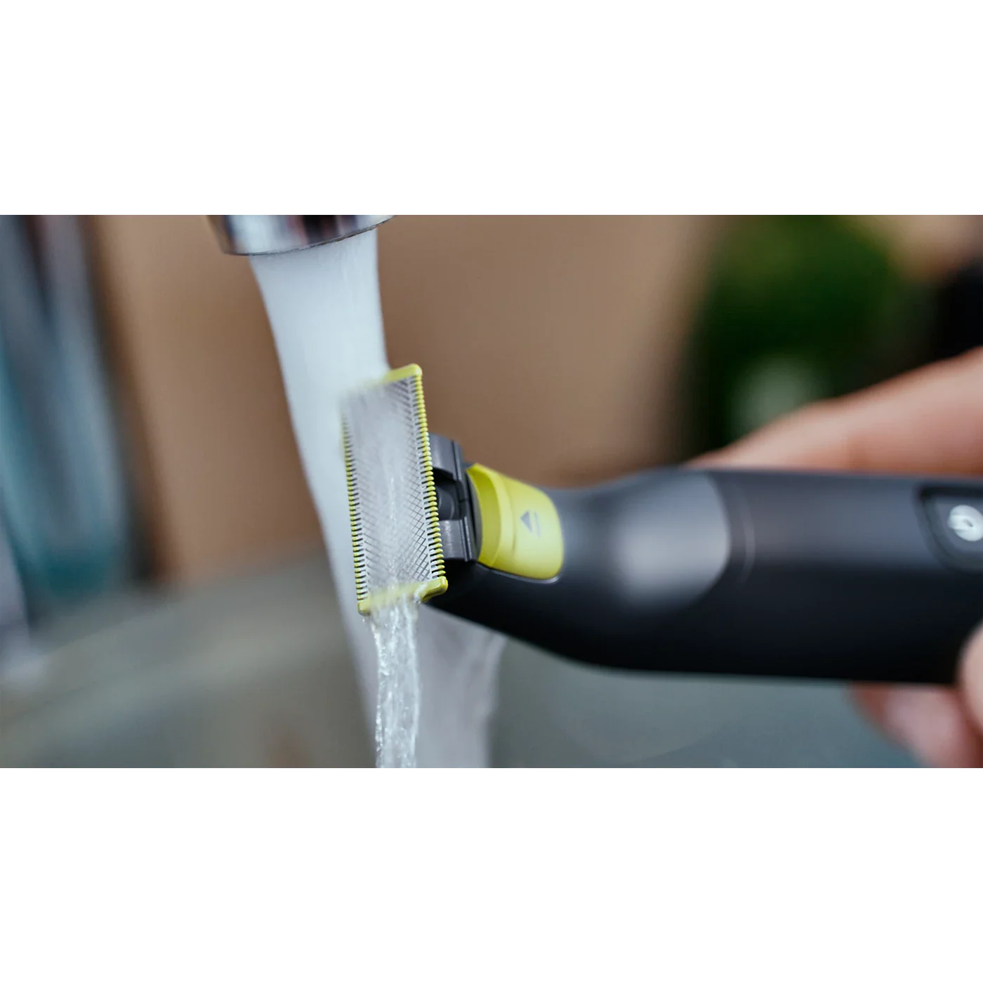 Philips OneBlade Pro Face + Body QP6542/10 Hybrid Trimmer and Shaver