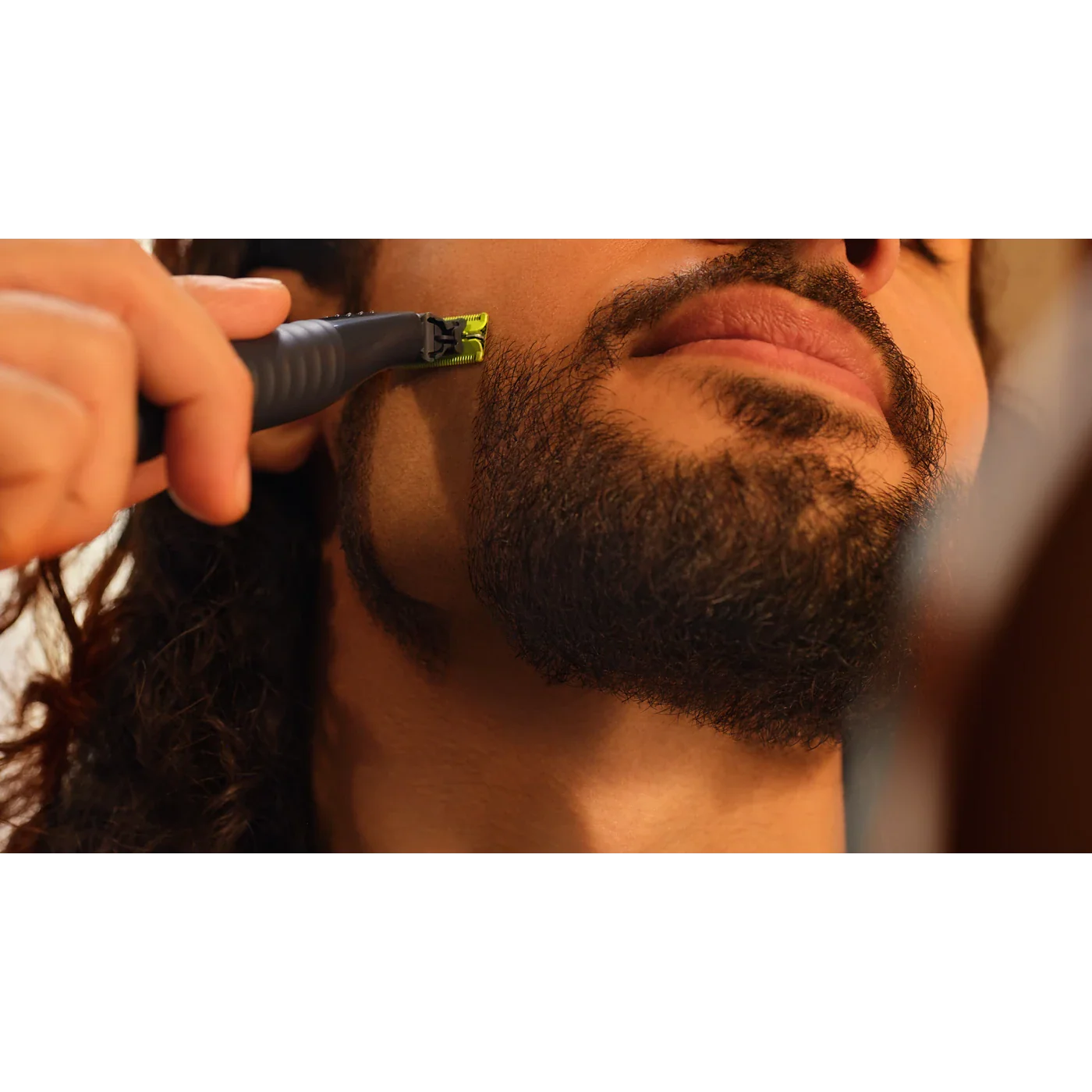 Philips OneBlade Face QP1424/10 Hybrid Electric Trimmer and Shaver