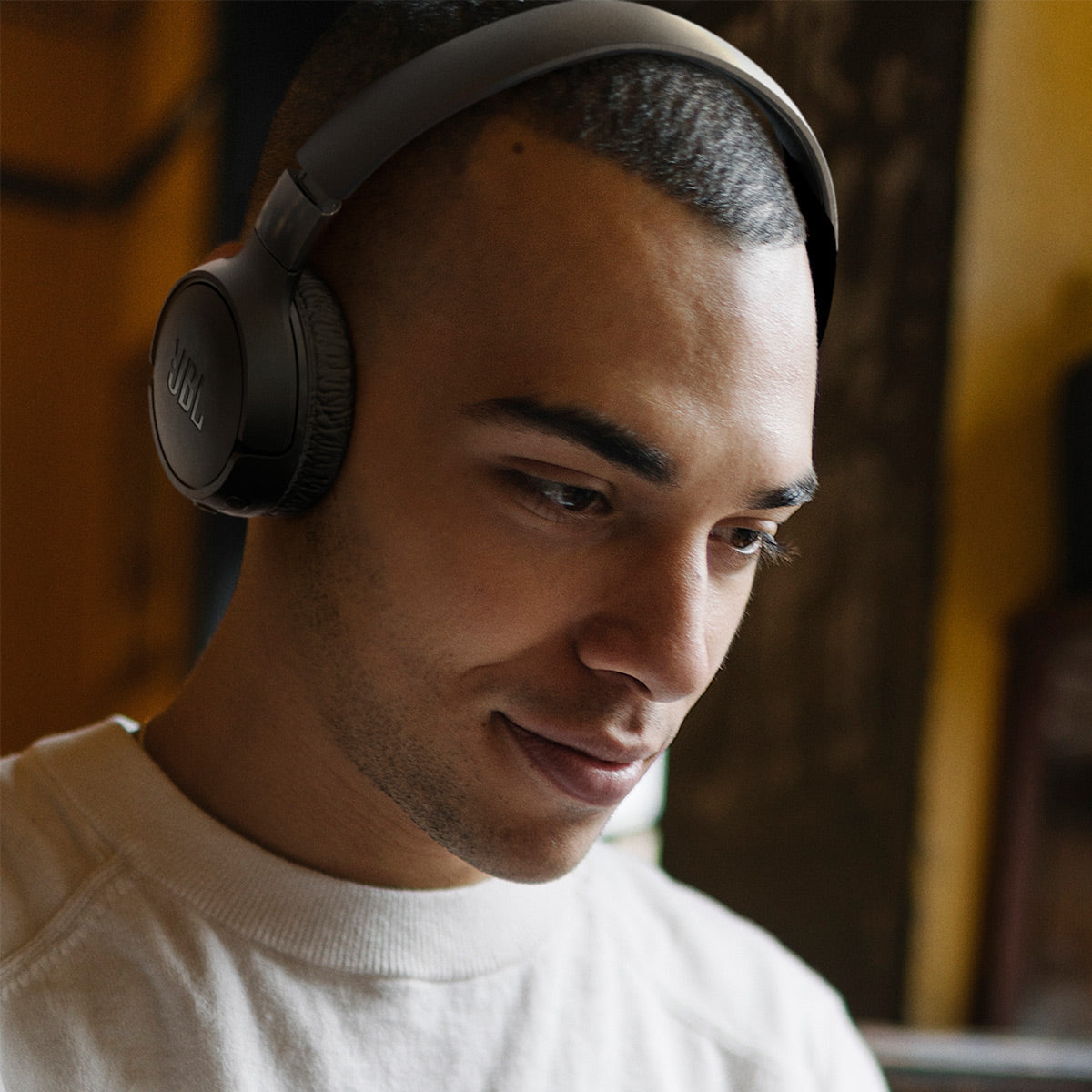 JBL Tune 670NC — Wireless On-Ear Headphones with Adaptive Noise Cancelling